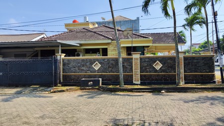 Rumah Hook di Kedamaian Indah Tanjung Karang Timur