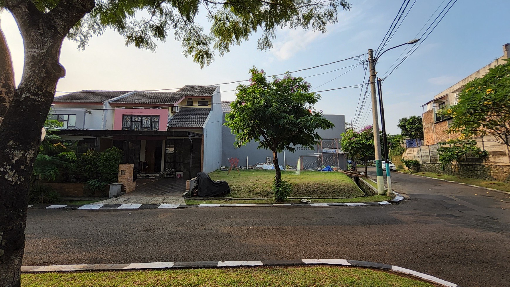 Kavling Luas di Kawasan Gracia Residence, Graha Raya, Tangerang Selatan