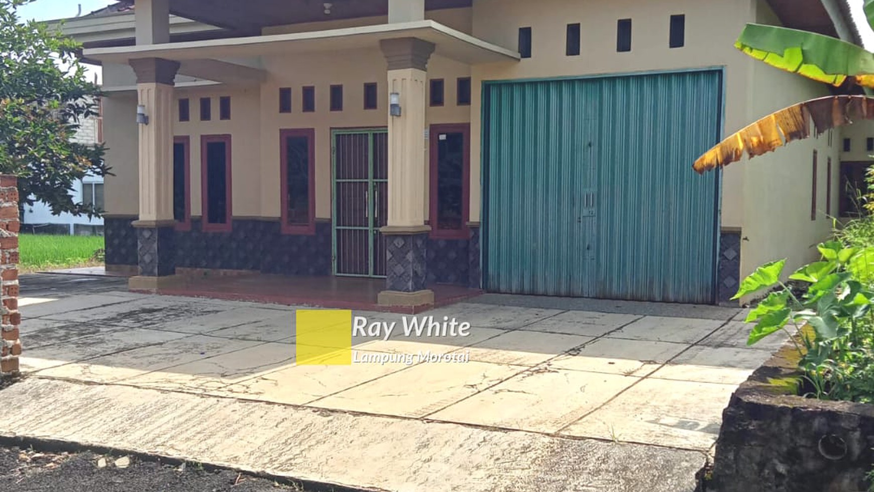 Dijual Rumah Dalam Pekarangan Luas hr