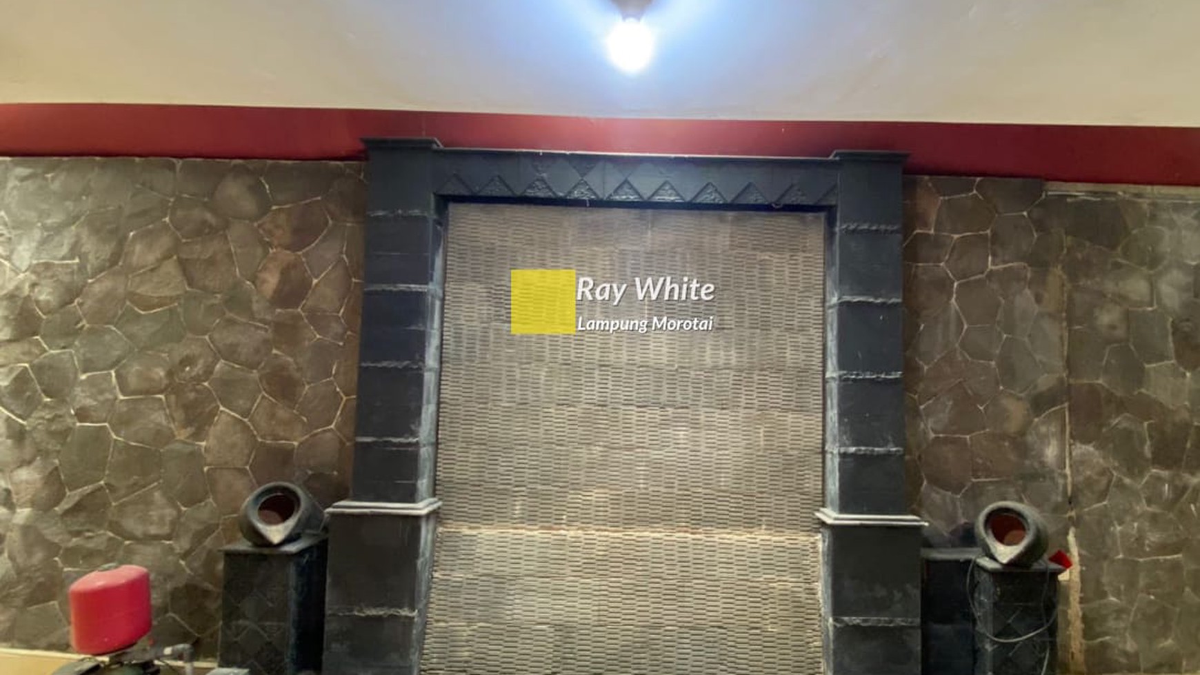 Dijual Rumah dua lantai luas dan lega Siap Huni br