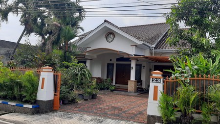 rumah asri strategis di tengah kota malang