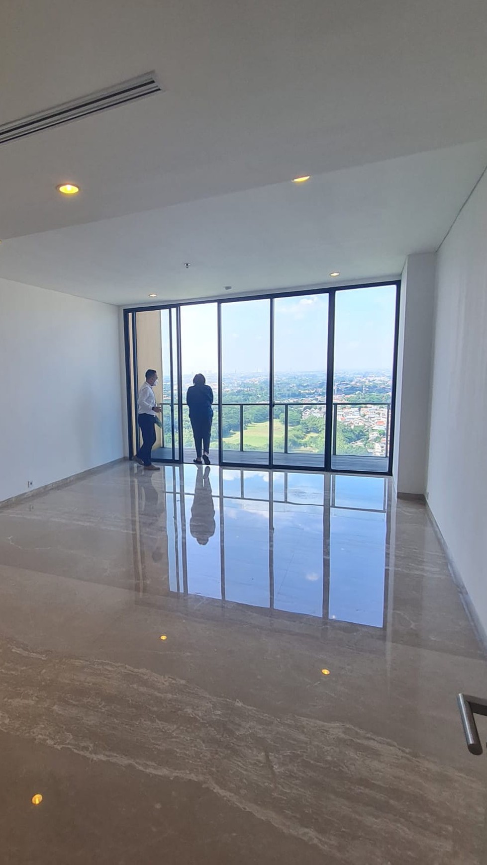 Dijual Unit Apartment Izzara TB Simatupang 