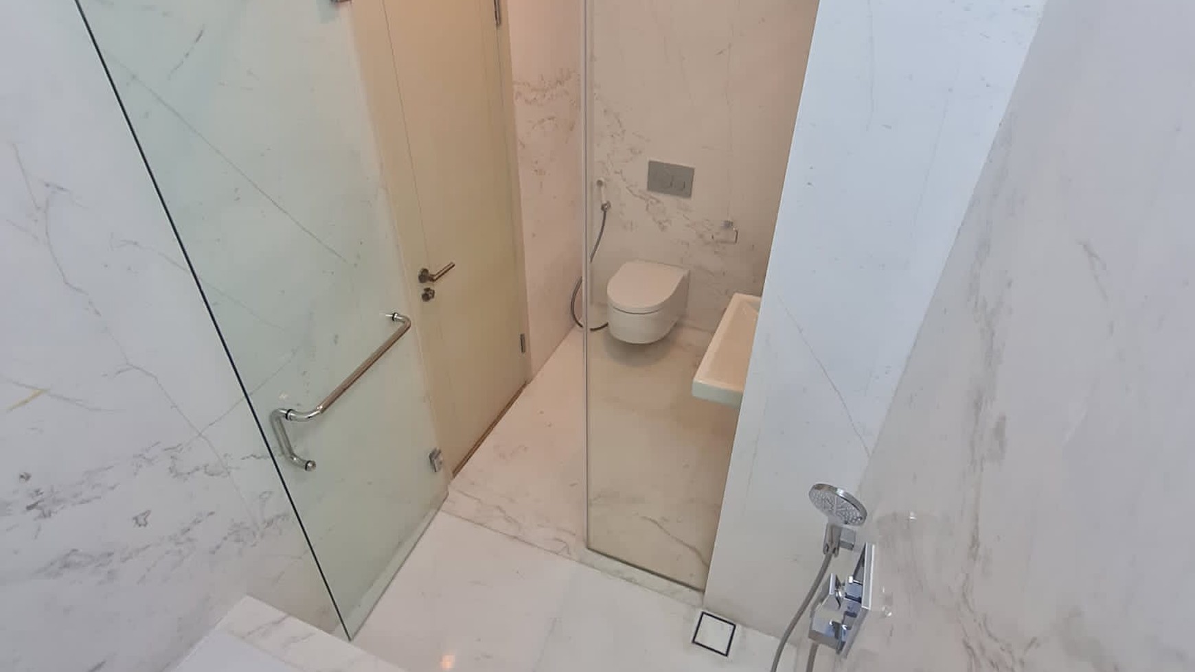 Dijual Unit Apartment Izzara TB Simatupang 