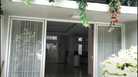 Rumah Cantik, dalam Cluster di Bintaro