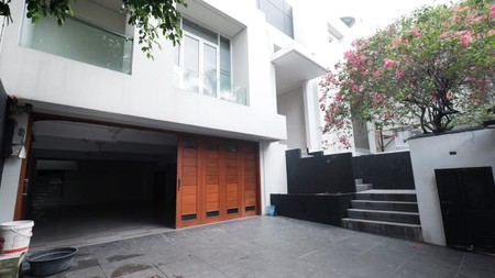 Rumah Mewah Modern Minimalis di Kintamani Kuningan Jakarta Selatan Dijual