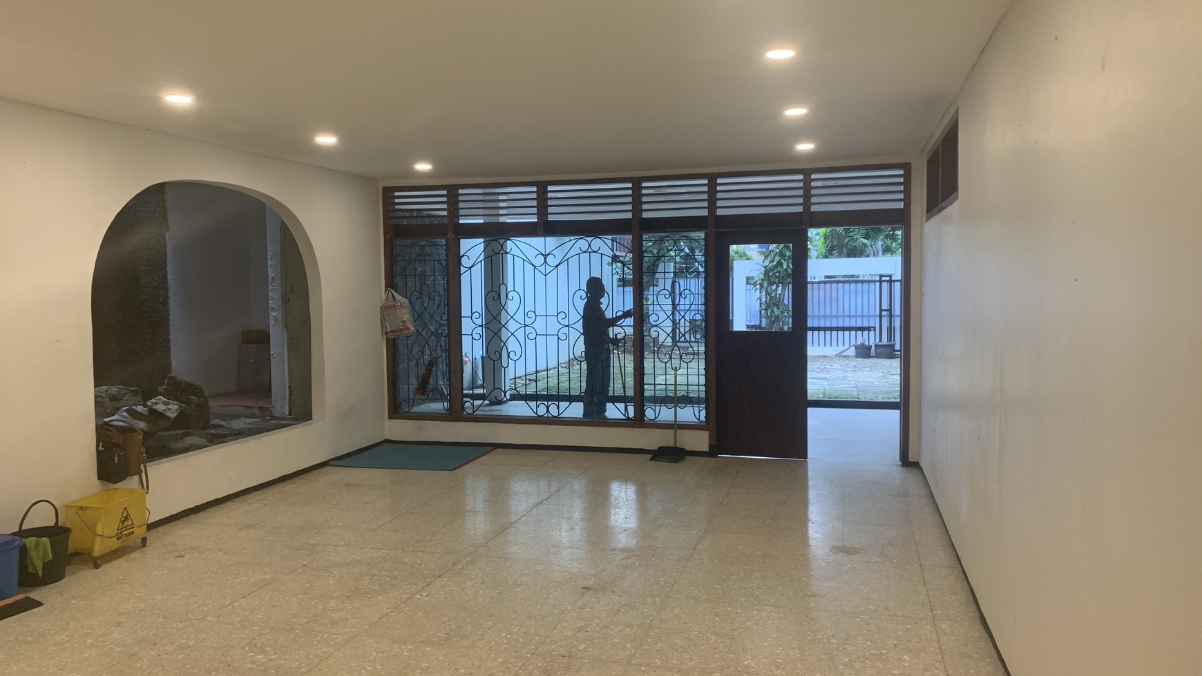 HOUSE GOOD FOR COMMERCIAL AT  SENOPATI AREA, NEAR SCBD