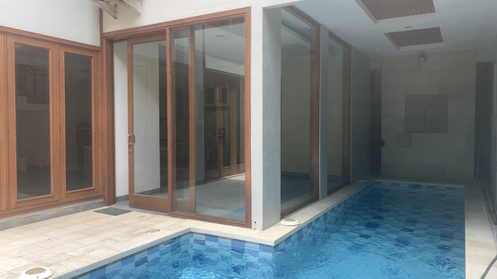 BEAUTIFUL HOUSE AT SENOPATI, JAKARTA SELATAN
