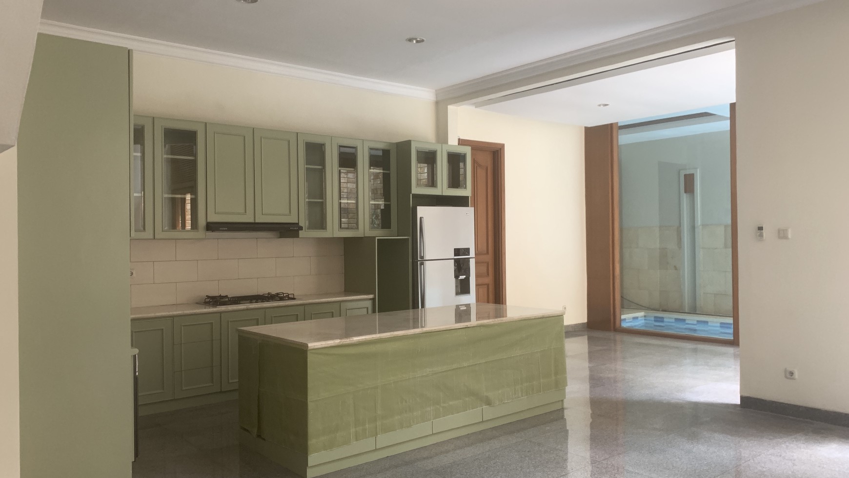 BEAUTIFUL HOUSE AT SENOPATI, JAKARTA SELATAN
