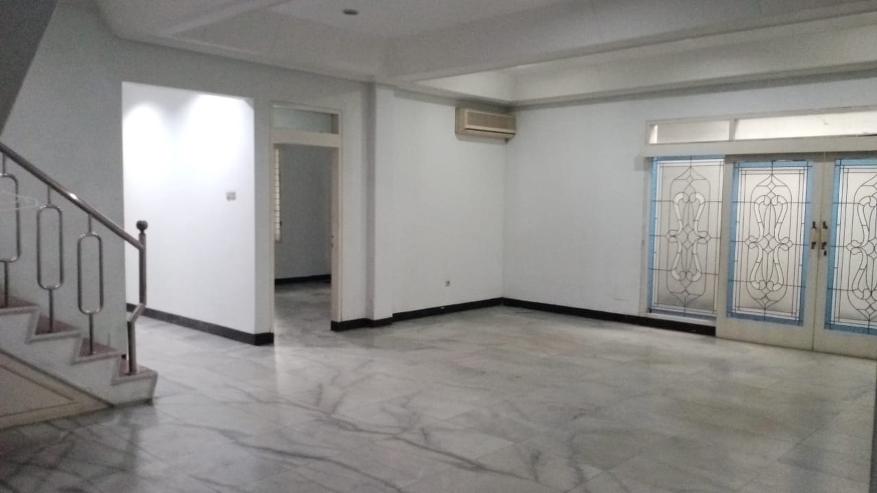 House at senopati area, good for office