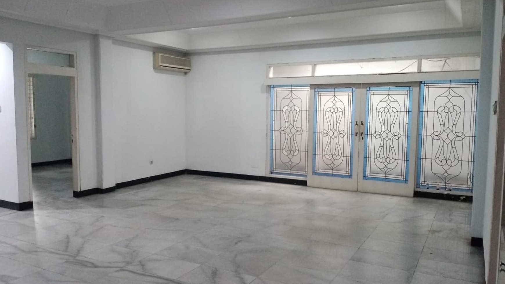 House at senopati area, good for office