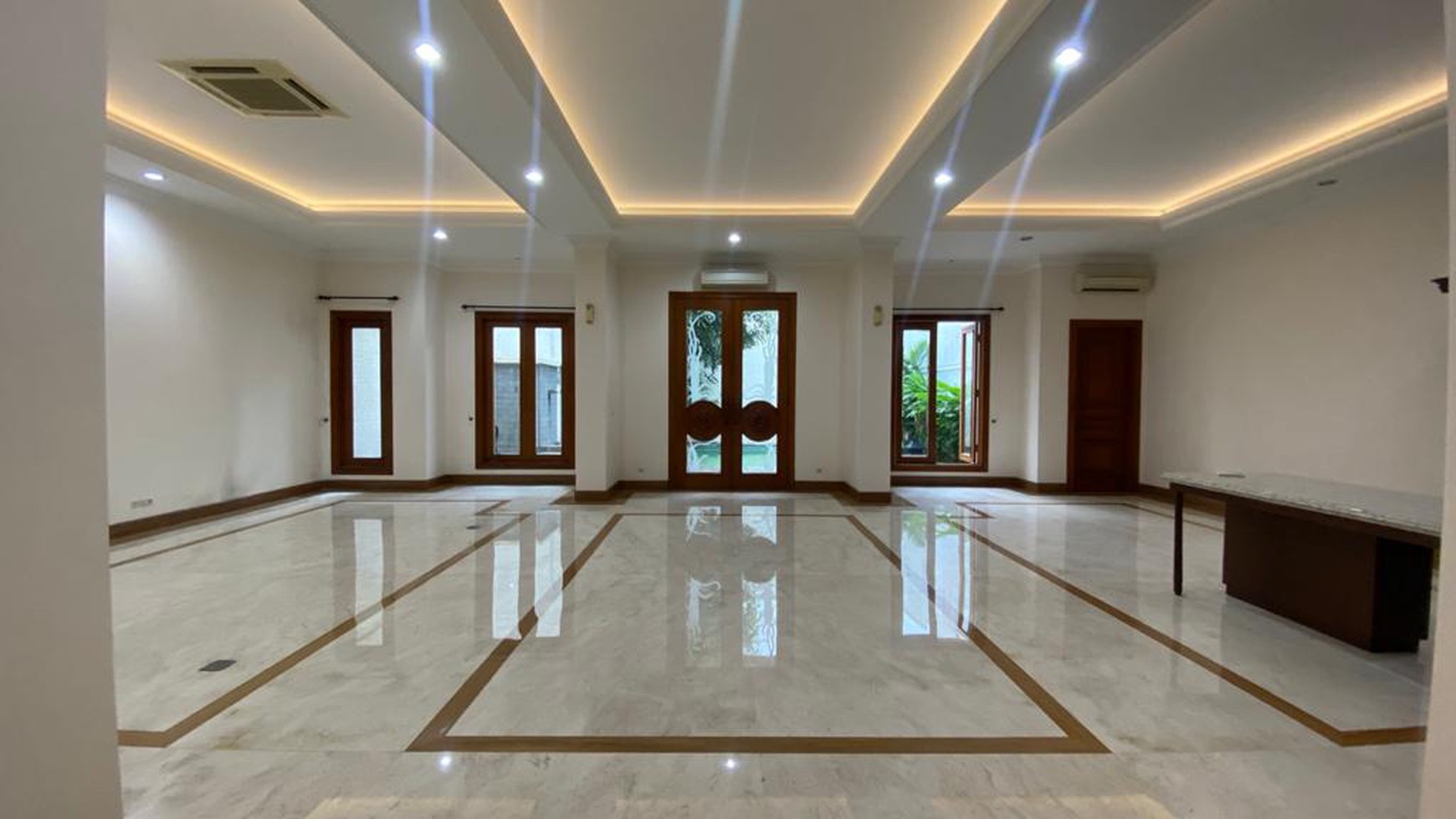Luxury and beautiful house at menteng area