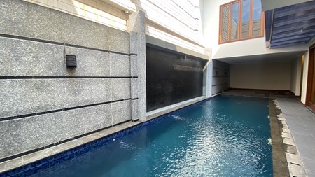 COZY AND BEAUTIFUL HOUSE AT KEBAYORAN BARU JAKARTA SELATAN