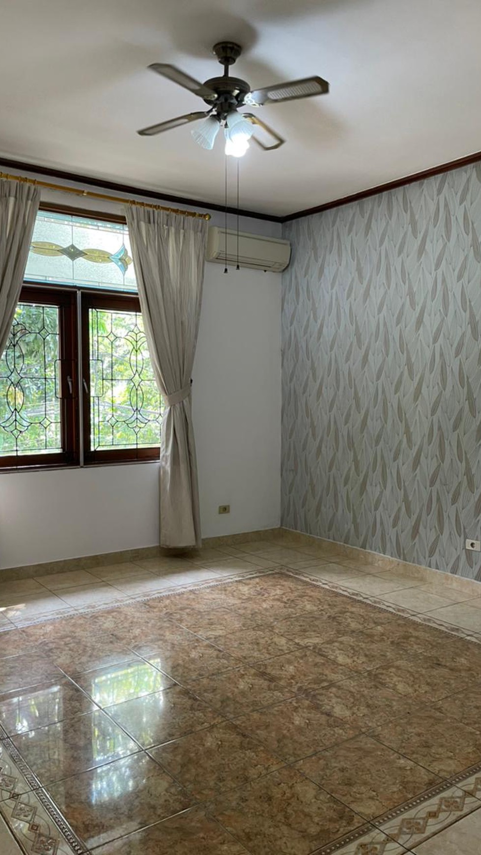 COZY HOUSE AT SENOPATI AREA