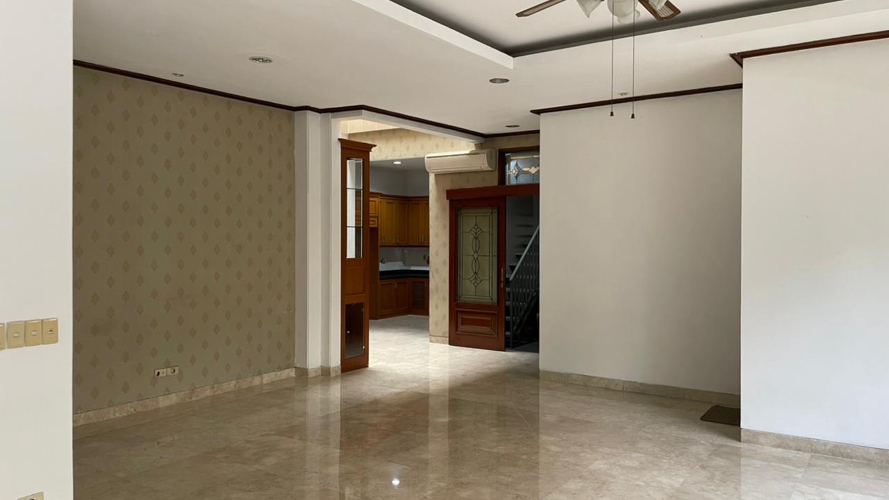 COZY HOUSE AT SENOPATI AREA