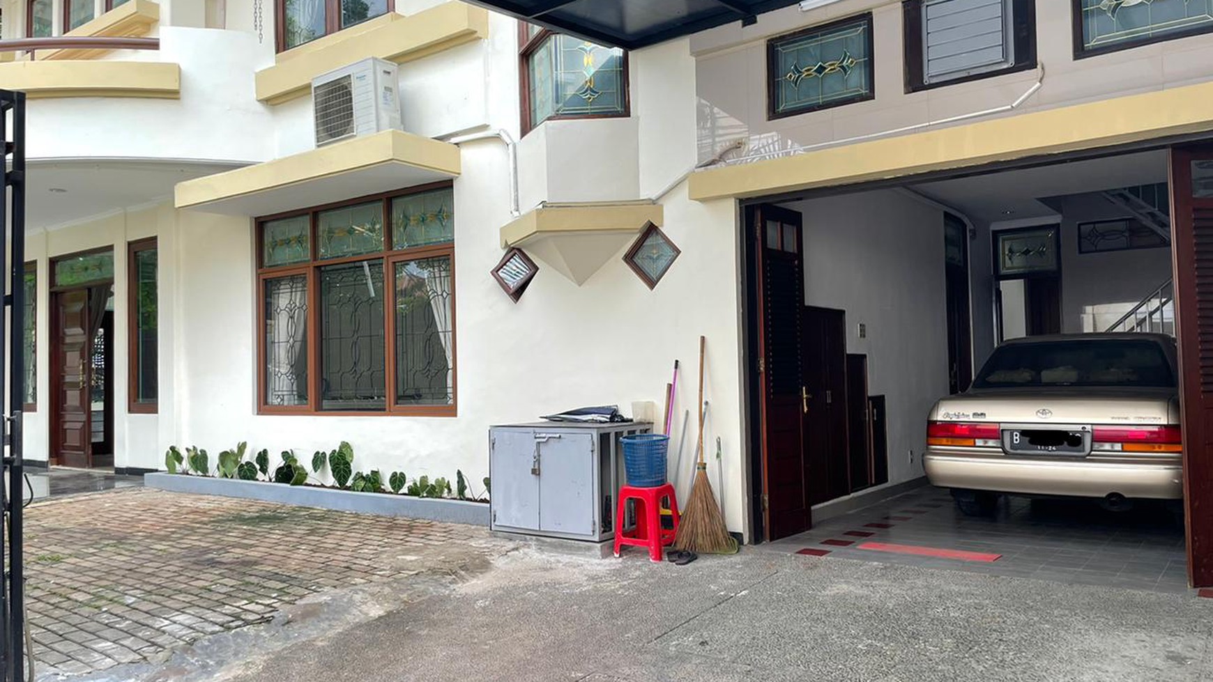 COZY HOUSE AT SENOPATI AREA