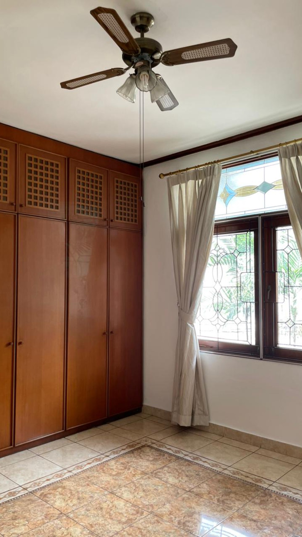 COZY HOUSE AT SENOPATI AREA