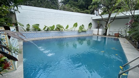 BEAUTIFUL AND COZY HOUSE AT SENOPATI AREA