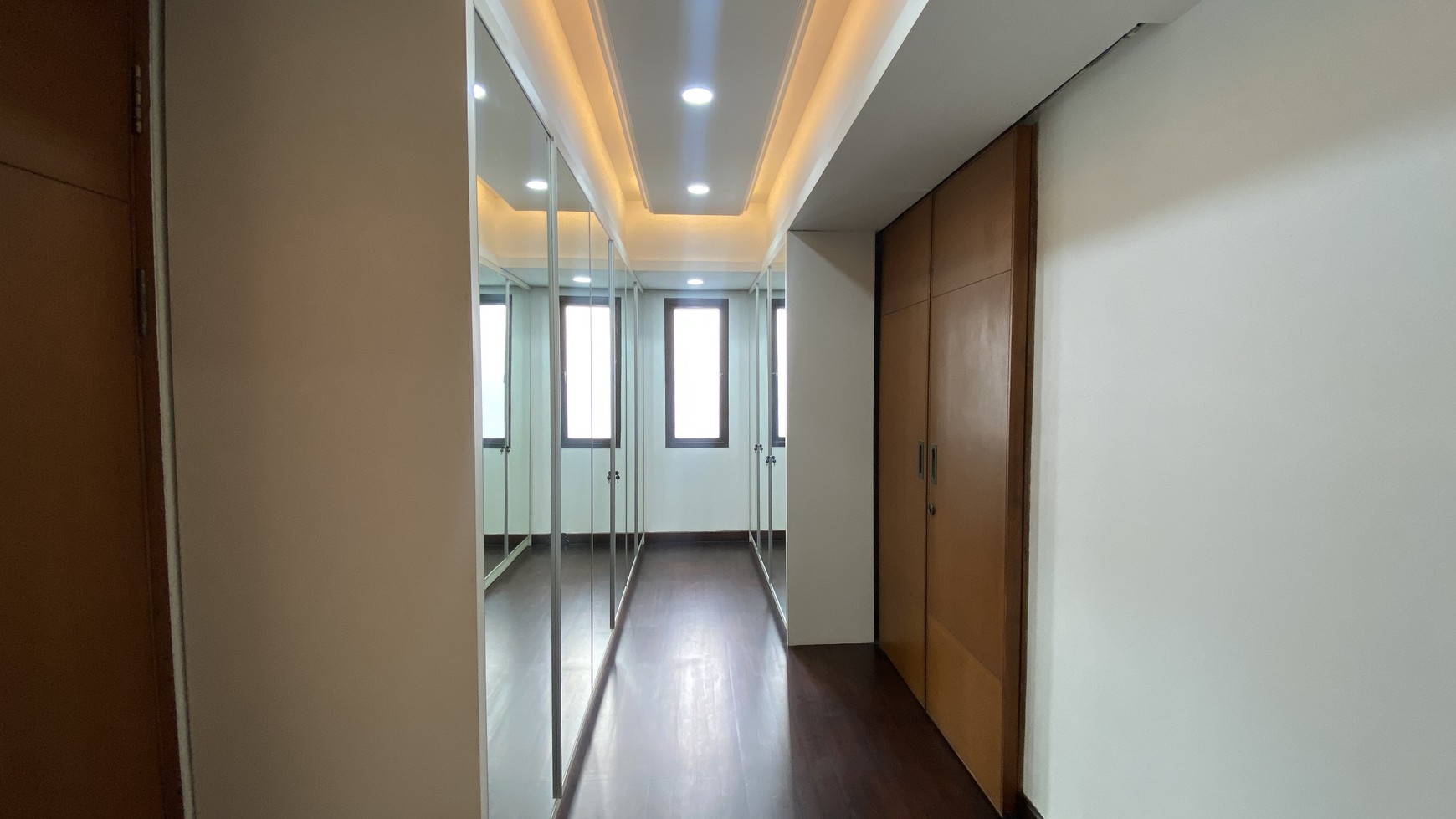 MODERN AND COMFY HOUSE AT SENOPATI AREA