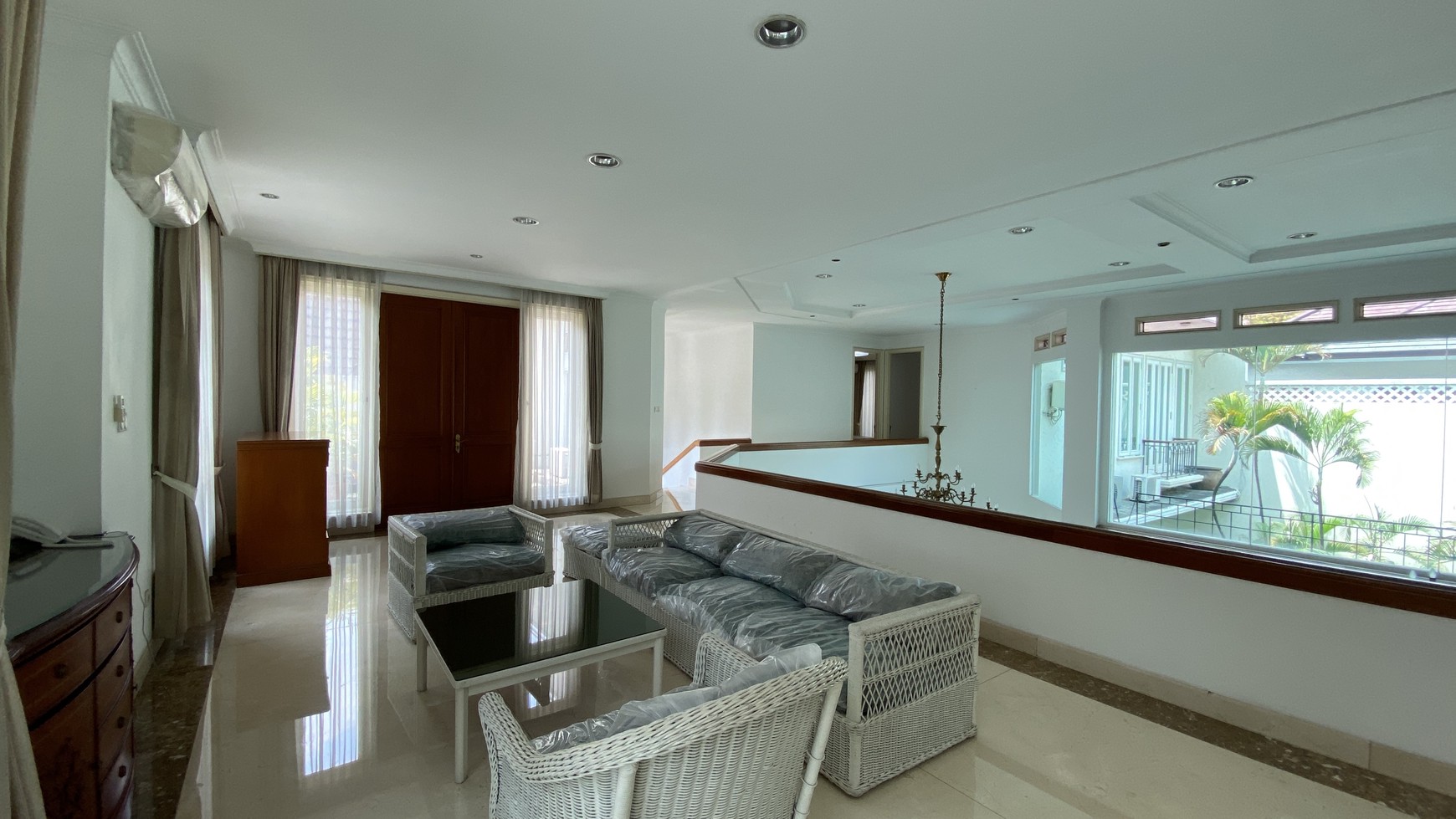 BIG HOUSE AND LUXURY AT PRIME AREA SENOPATI, JAKARTA SELATAN
