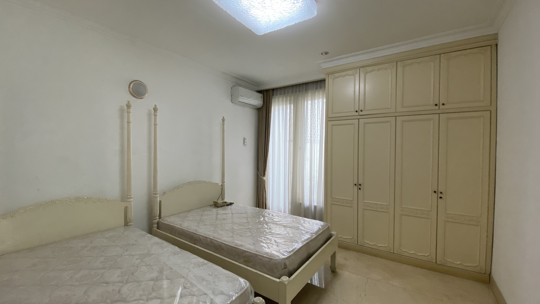BIG HOUSE AND LUXURY AT PRIME AREA SENOPATI, JAKARTA SELATAN