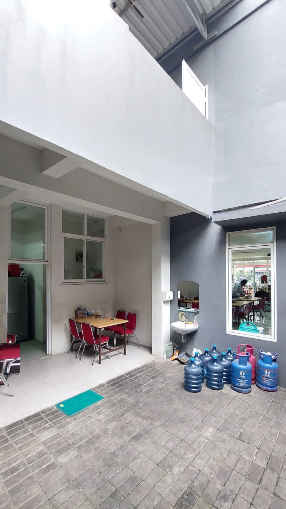 Ruko 4 Lantai, Lokasi strategis di Bintaro