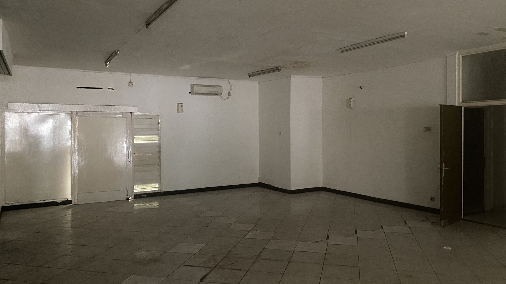 Rumah cocok untuk komersil di area kebayoran baru, jakarta selatan