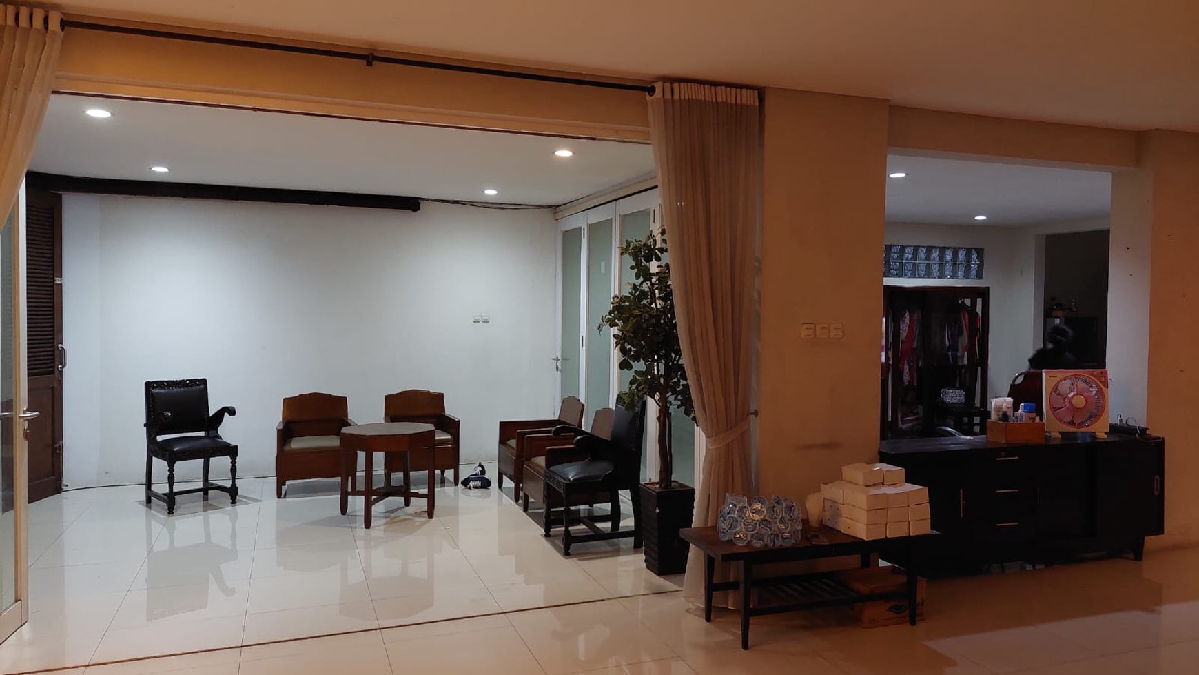 Rumah cocok untuk komersil di area kebayoran baru, jakarta selatan