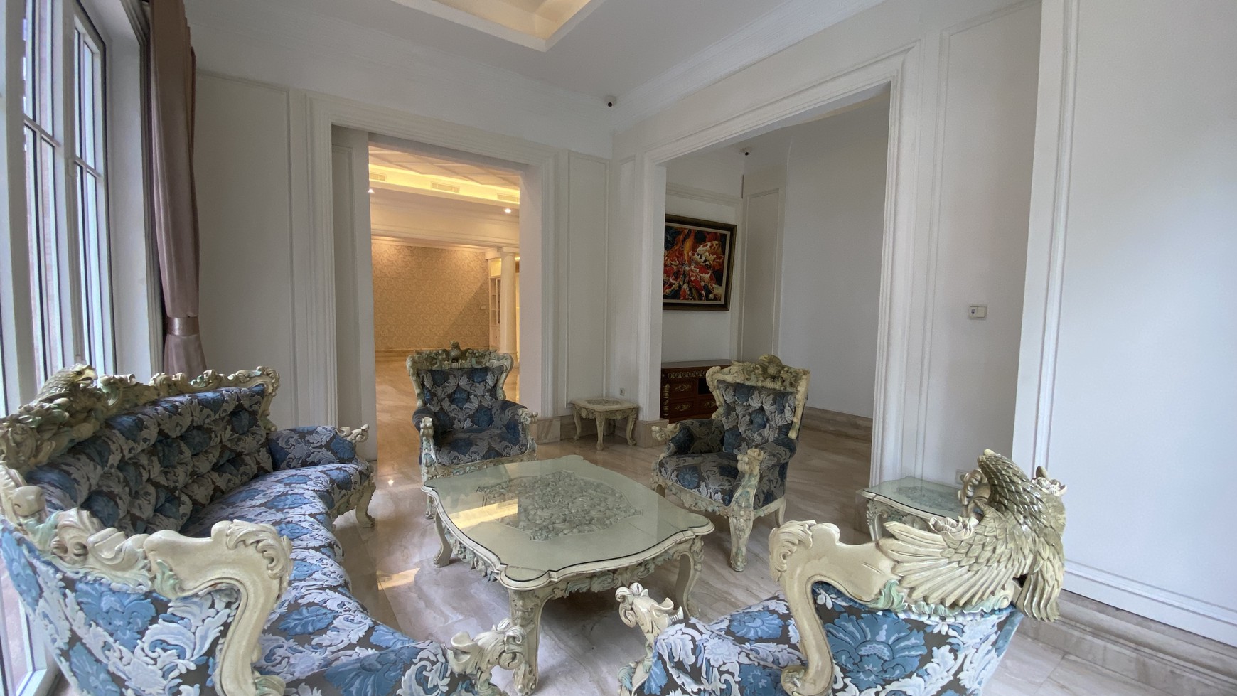 LUXURY HOUSE AT SENOPATI AREA