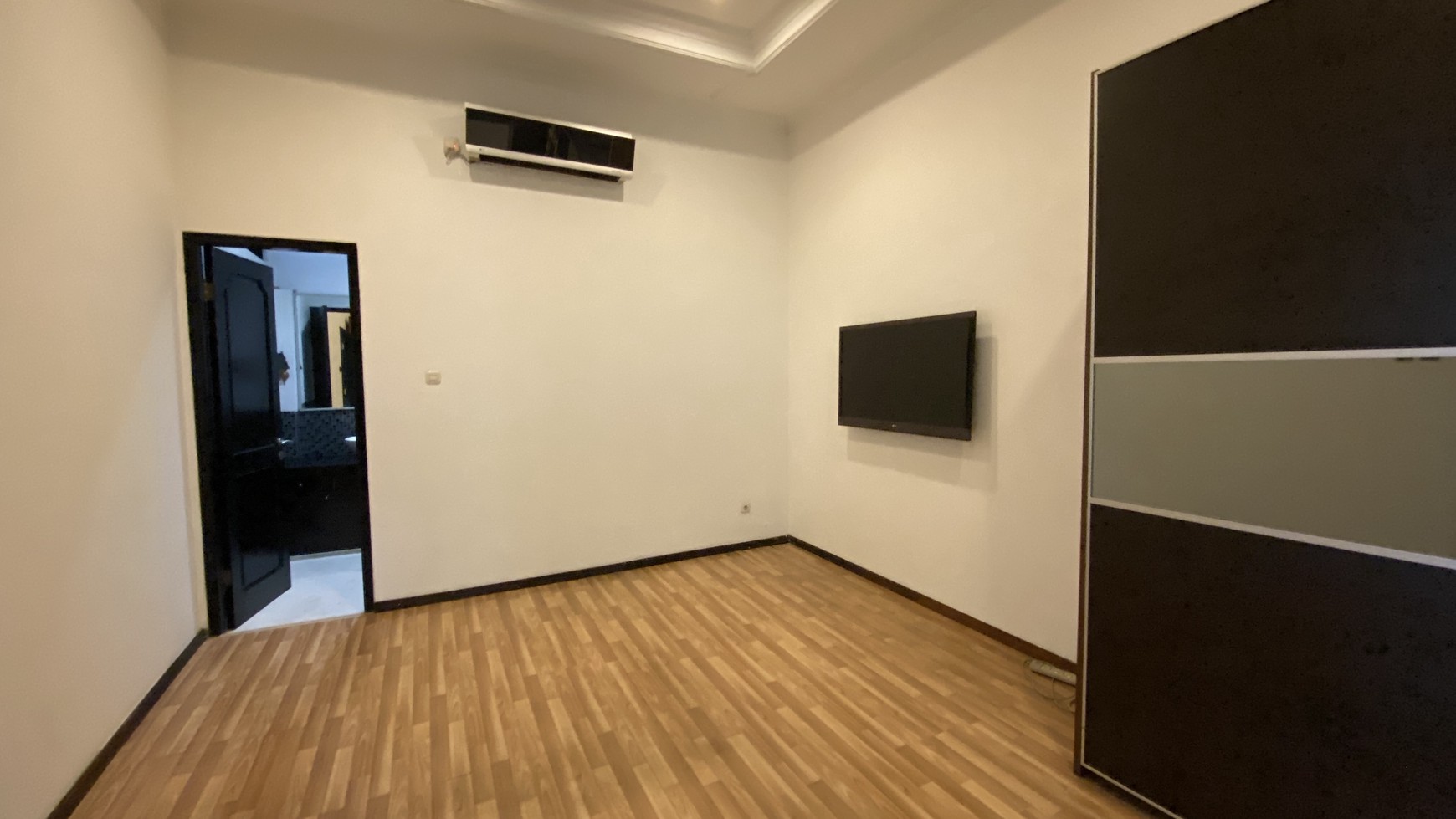 Beautiful and Comfy House at Senopati Area