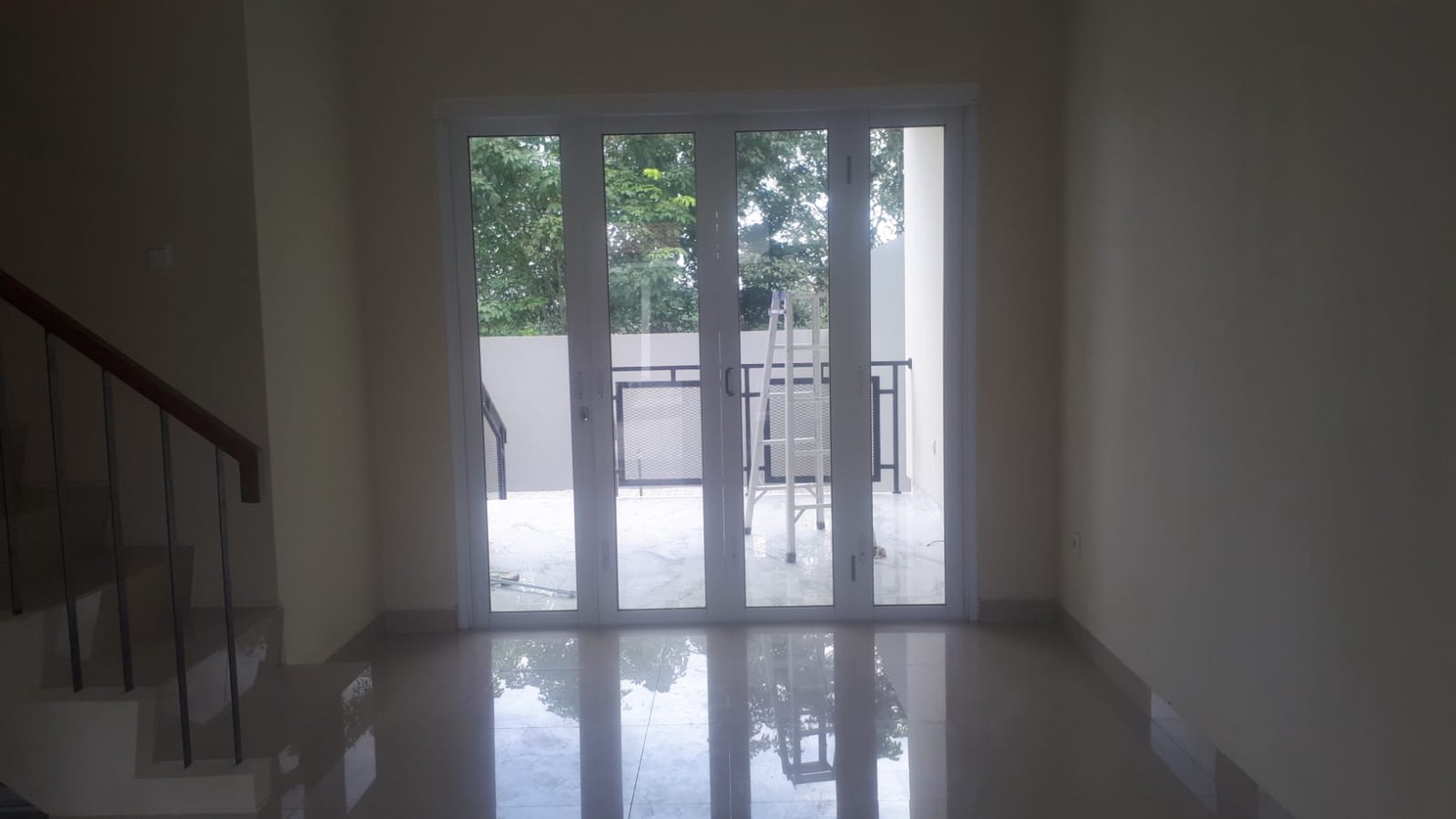 Rumah Siap Huni di Bukit Golf Riverside