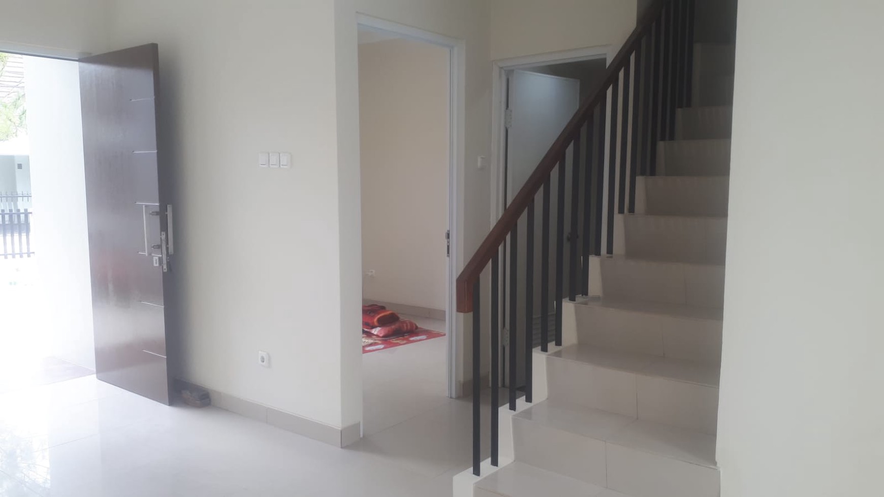 Rumah Siap Huni di Bukit Golf Riverside