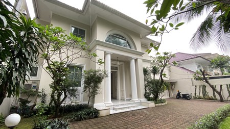 Beautiful House, Very Good Location at Senayan Area