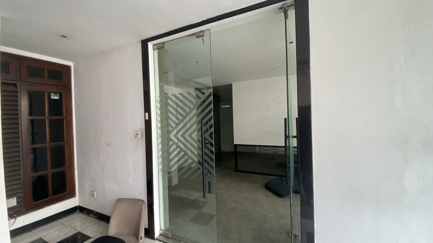 House at Senopati Area, Good for Office, Salon or Beauty clinic