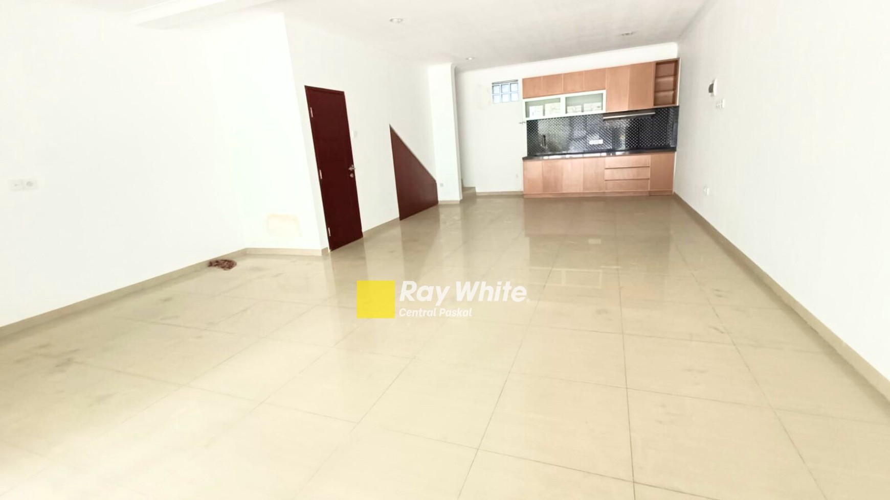 Dijual Rumah Minimalis di Culdesac Holis Regency