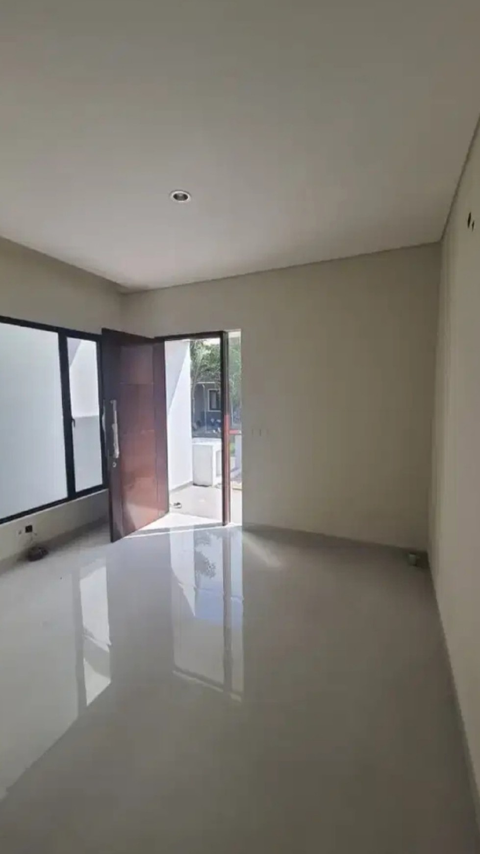 MURAH Rumah Baru Woodland Citraland - New Modern Design - TerMURAH  Cantik 2 lantai Surabaya Barat 