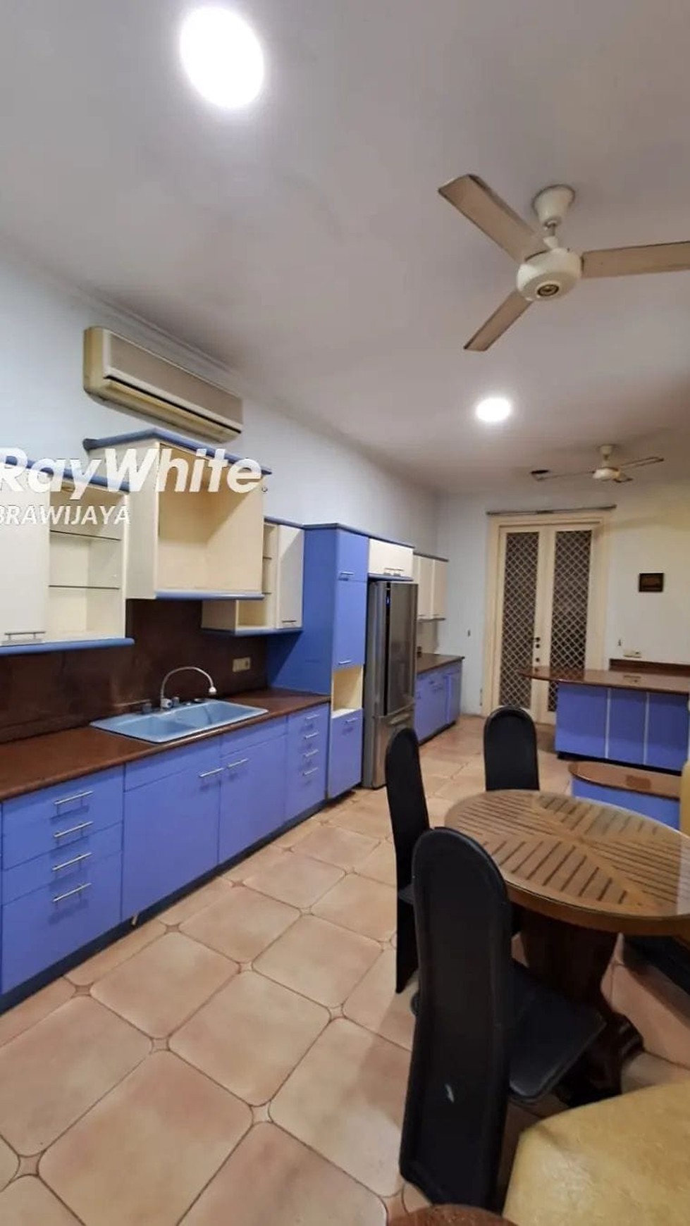Rumah Siap Huni Lingkungan Elit Area Simprug Golf