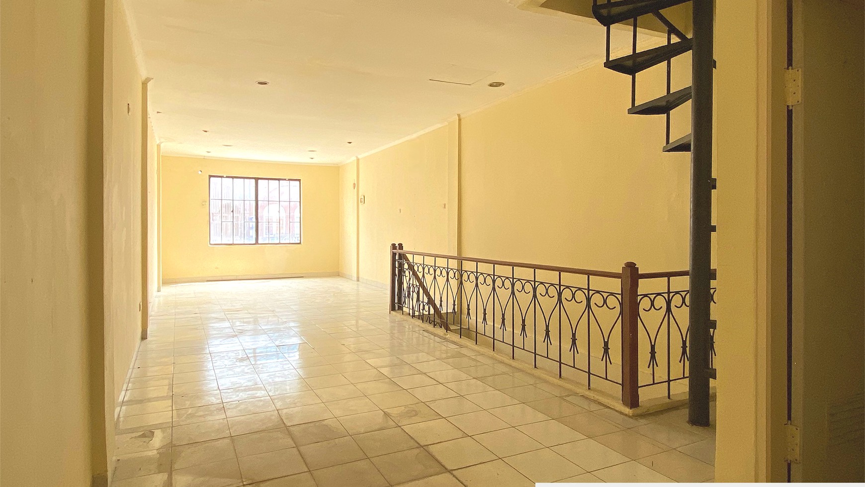 Ruko Siap Pakai di Kota Wisata, Cibubur