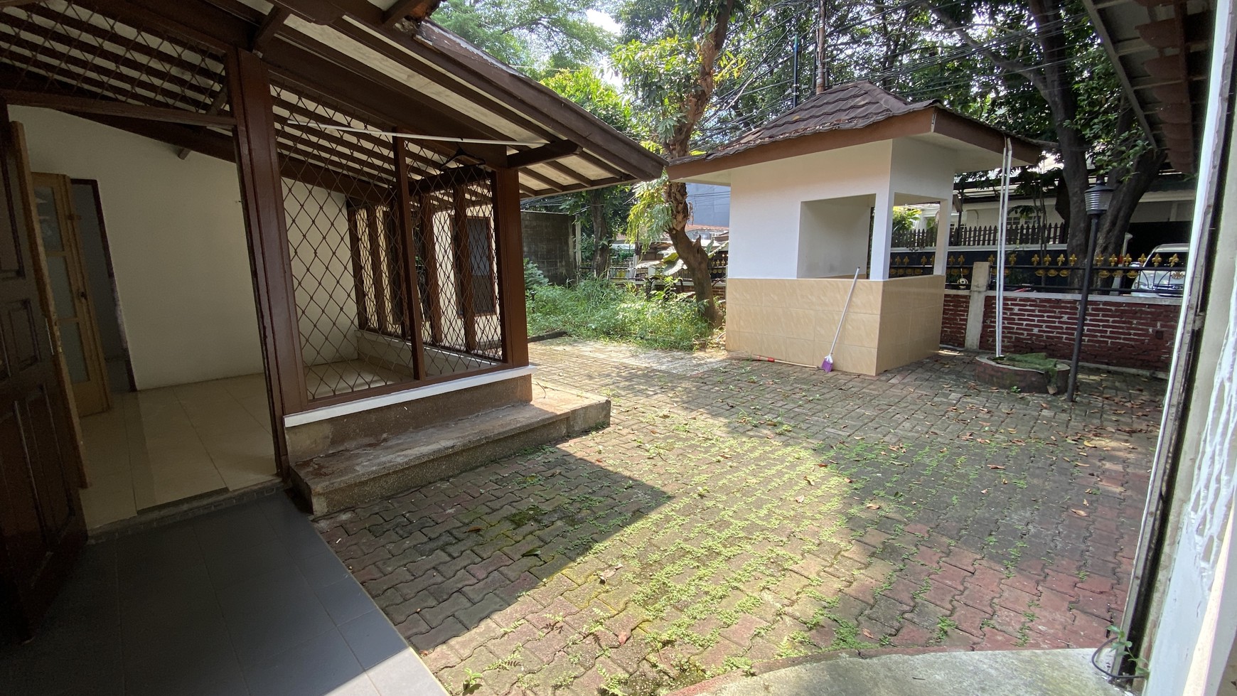 Rumah di Senopati Area Cocok untuk kantor atau Clinic
