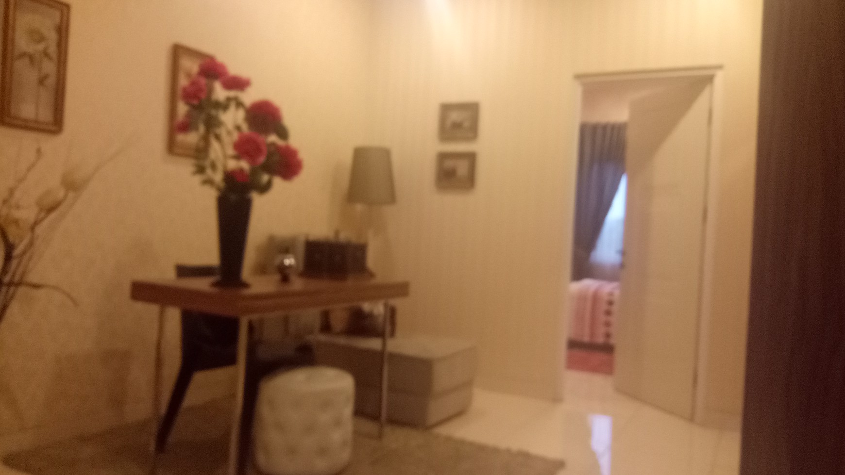 Dijual rumah  2 lantai Rumah di boulevard di Pesona Westcovina Kota Wisata Cibubur.