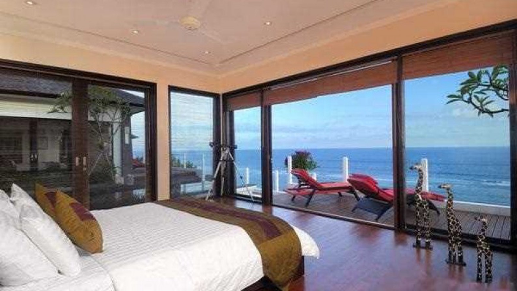 Amazing Villa Cliff Front 3 Bedroom In Nusa Dua