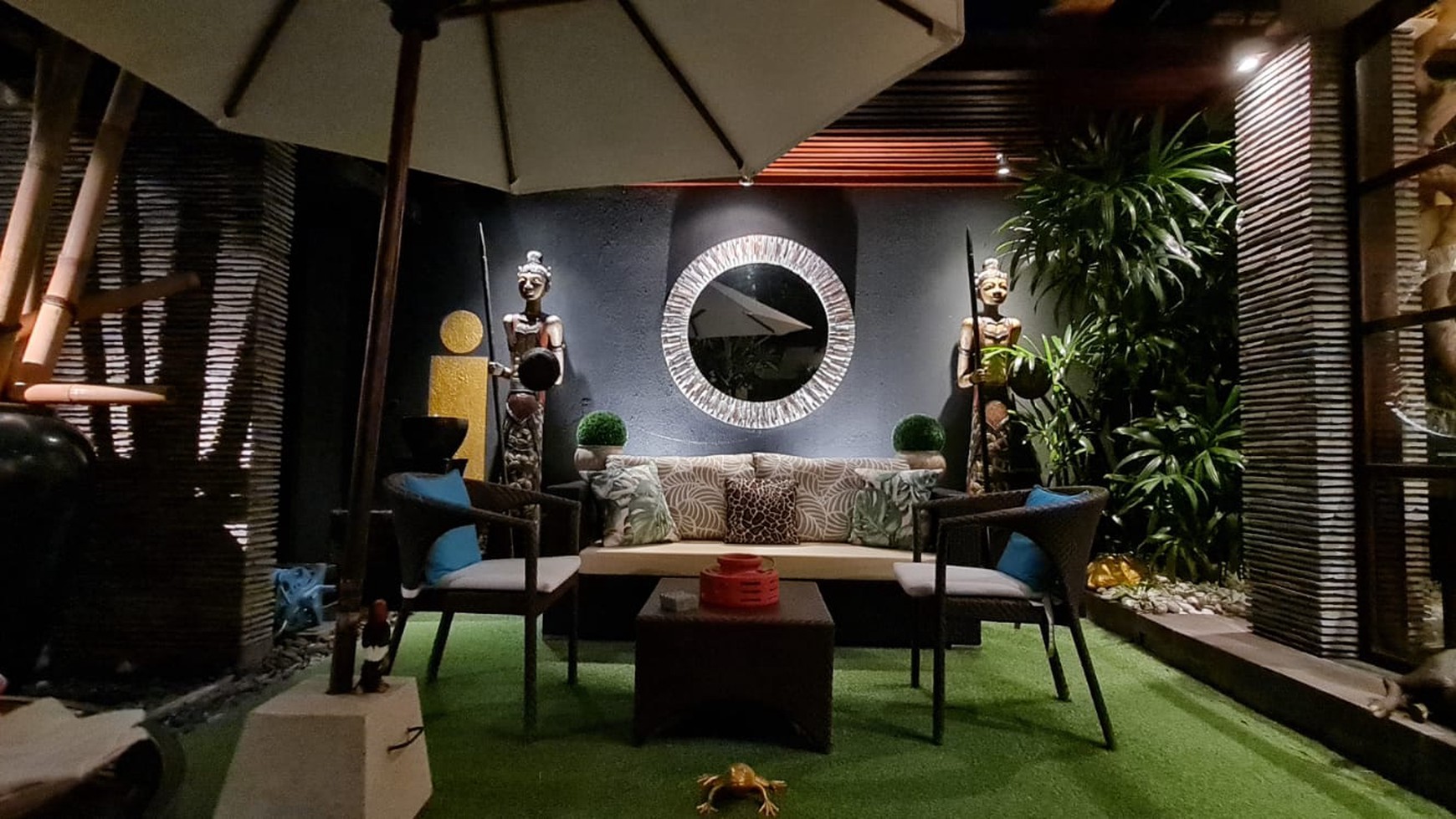 Leasehold Luxury 3 Bedroom Pool Villa part of 5 star villa complex close to Seminyak Beach