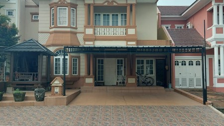 DIJUAL Rumah 2 lantai sudah renovasi, siap huni  dalam cluster di Kota Wisata Cibubur