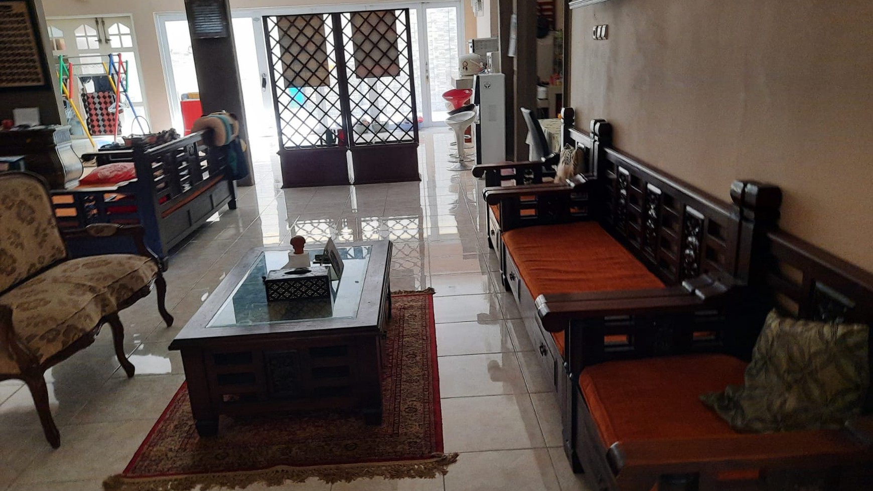 DIJUAL Rumah 2 lantai sudah renovasi, siap huni  dalam cluster di Kota Wisata Cibubur