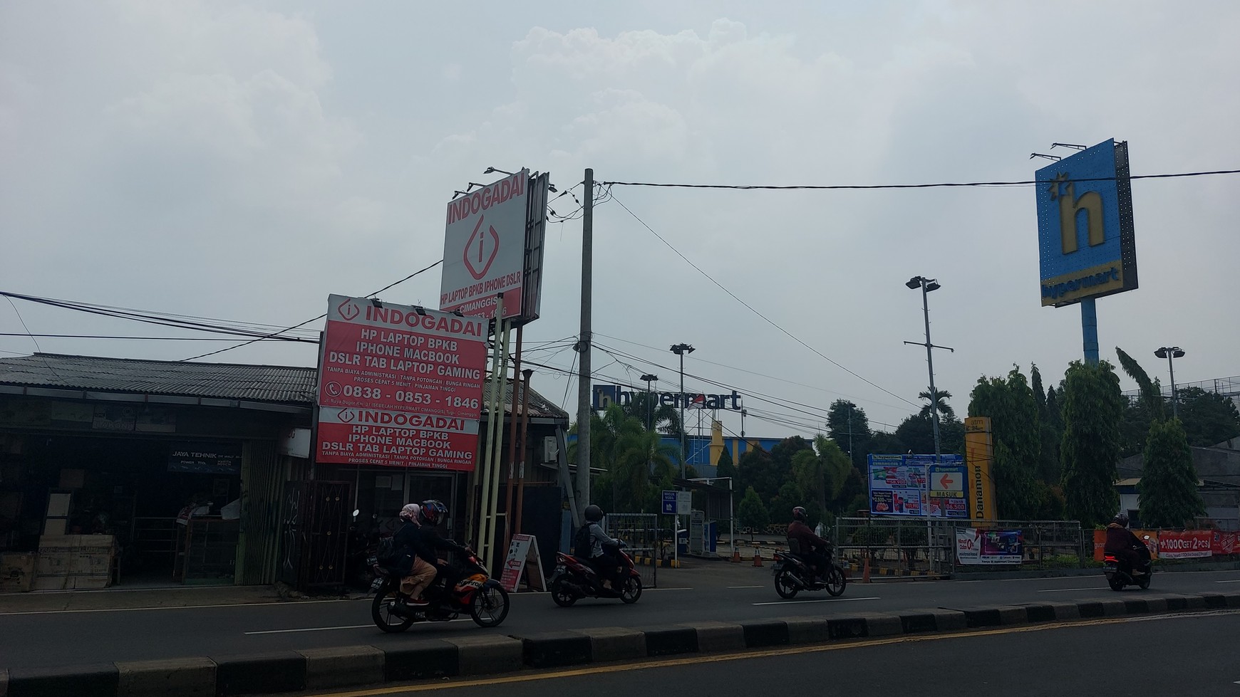 Ruko, gudang dan rumah di pinggir jalan raya Bogor