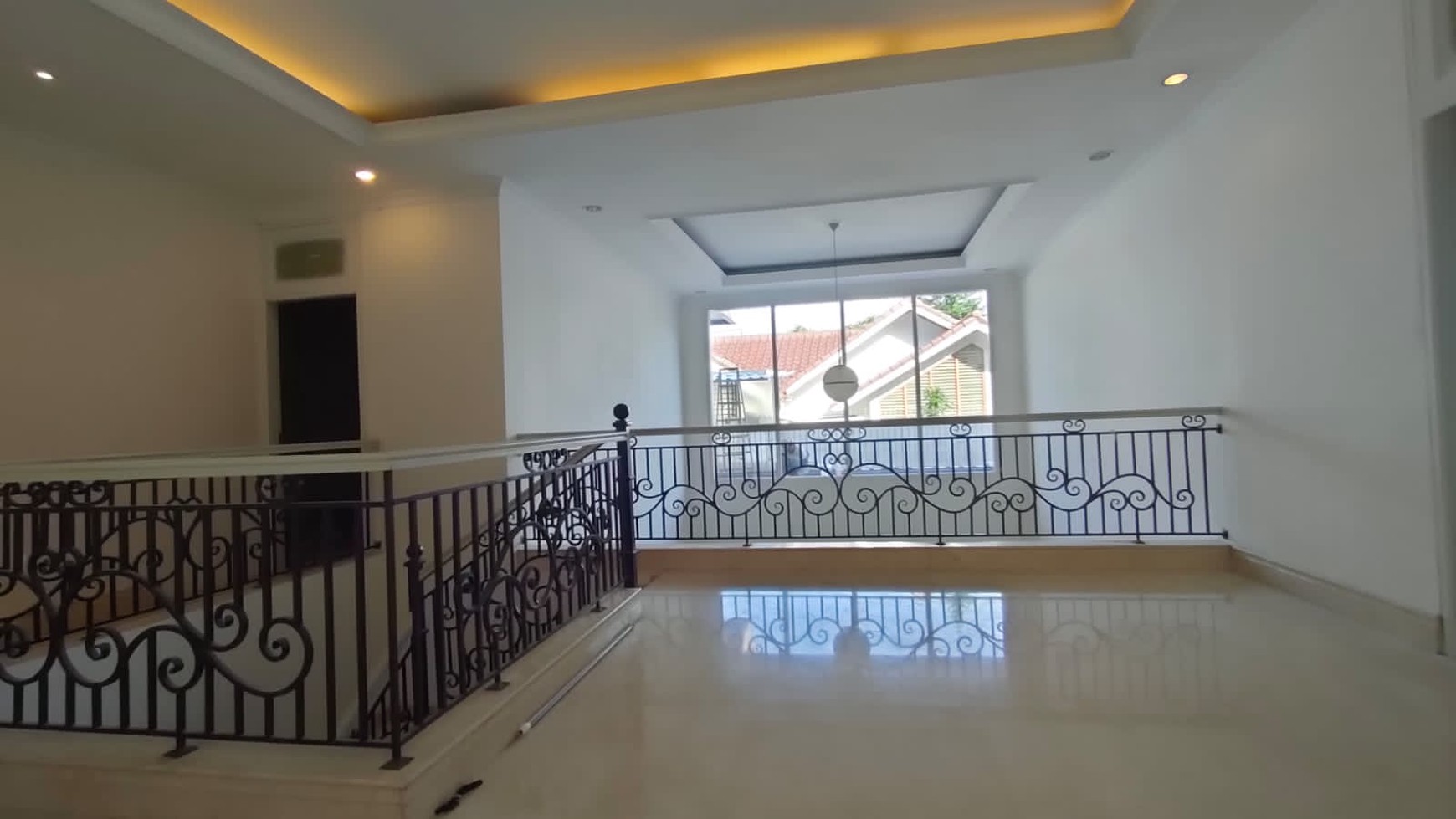 Rumah Lux siap huni di pondok indah