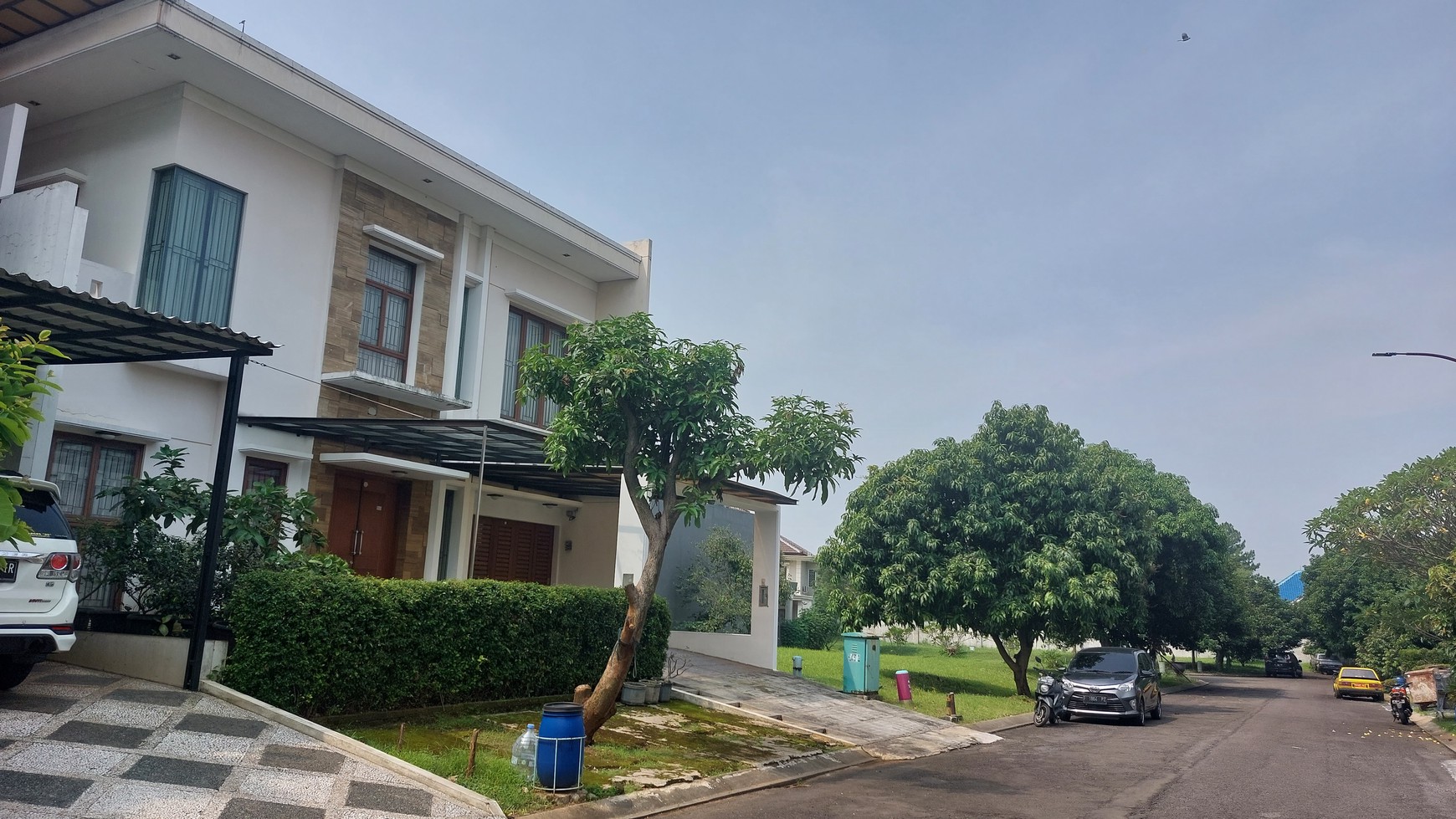 Rumah 2 lantsi siap huni, bangun sendiri di Kota Wisata Cibubur