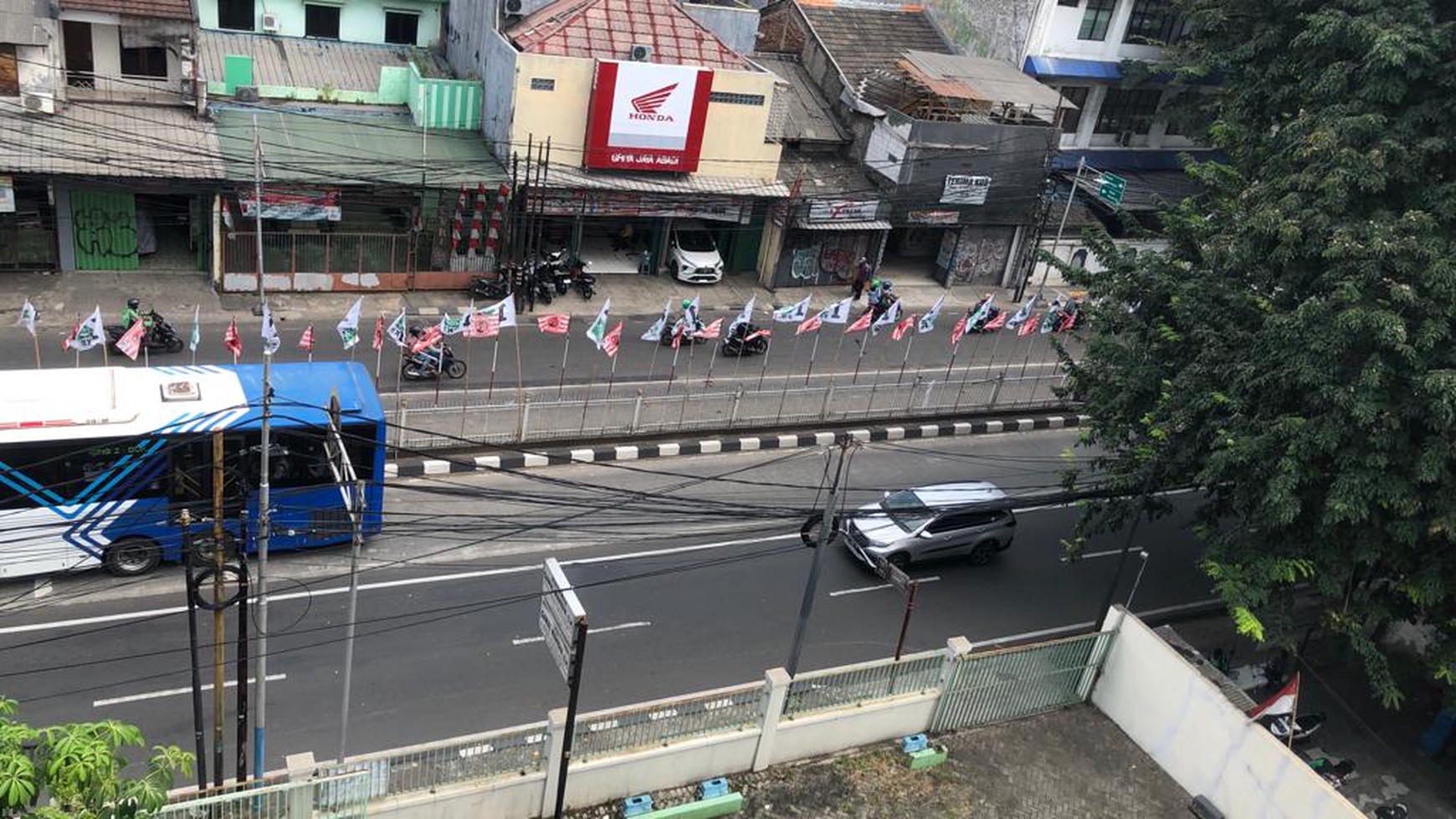 Ruko 4 lantai di Jl Tambak , Jakarta Pusat 