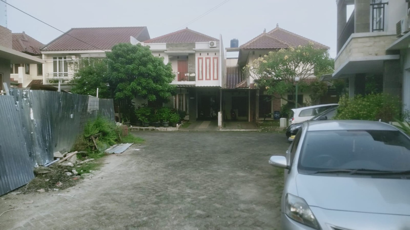 Rumah Bagus Di Cluster Kampung Ubud, Bali View Ciputat, Tangerang Selatan