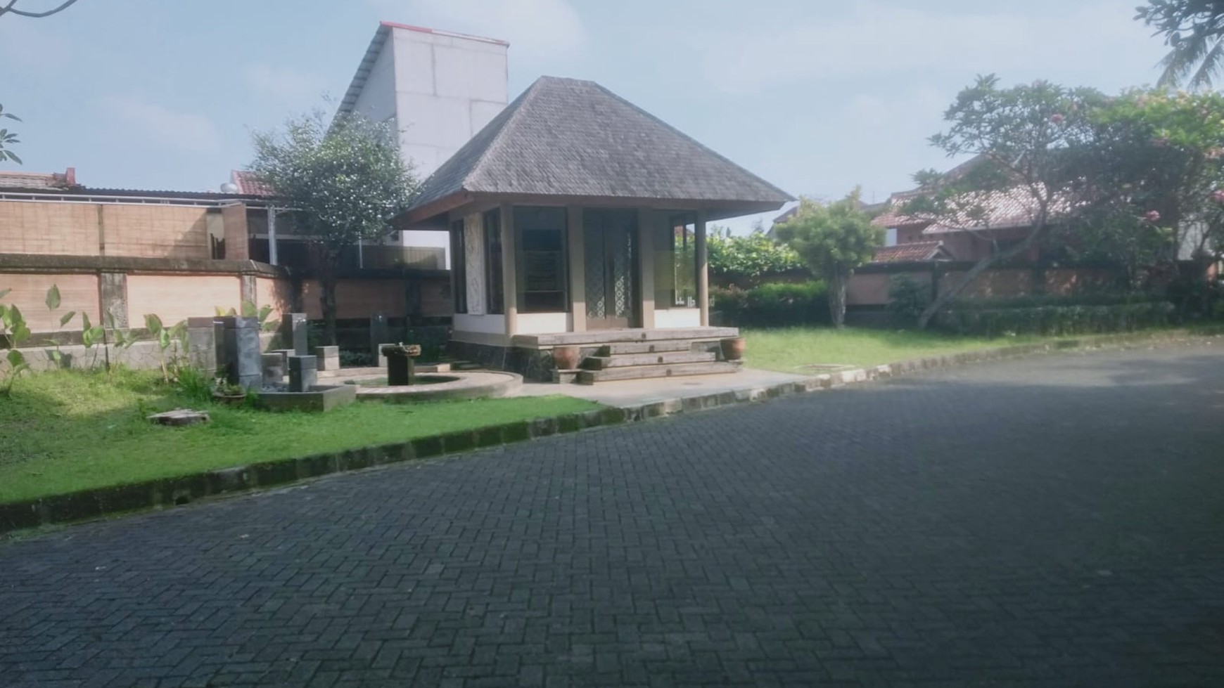 Rumah Bagus Di Cluster Kampung Ubud, Bali View Ciputat, Tangerang Selatan