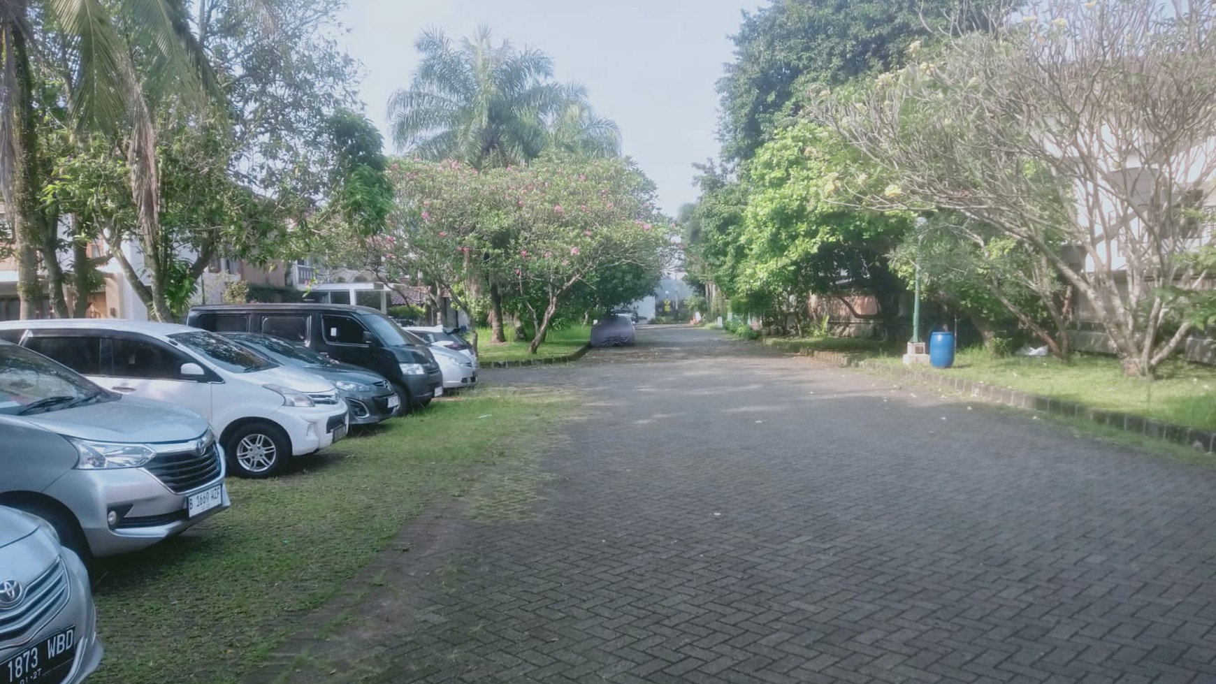 Rumah Bagus Di Cluster Kampung Ubud, Bali View Ciputat, Tangerang Selatan